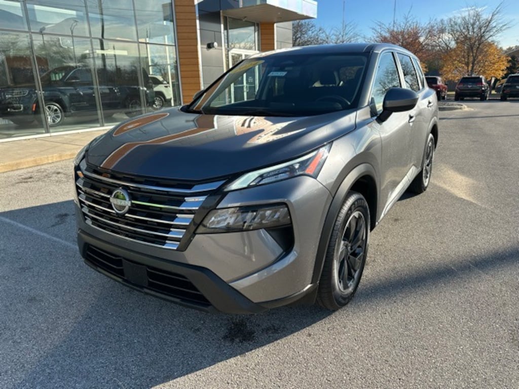 Used 2024 Nissan Rogue SV SUV