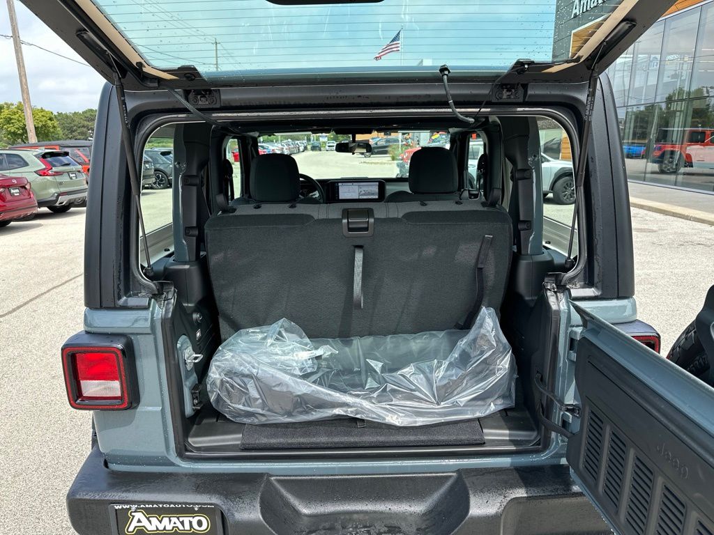 2026 Jeep Wrangler 2-Door Sport - Photo 10