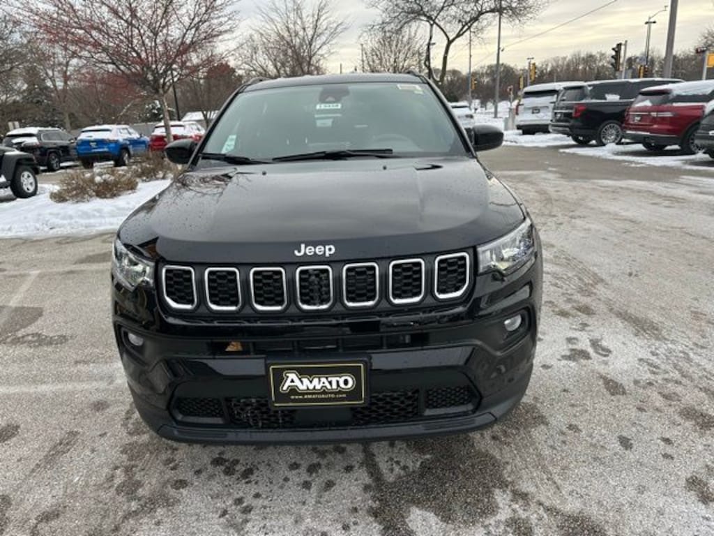 New 2026 Jeep Compass LATITUDE 4X4 Sport Utility