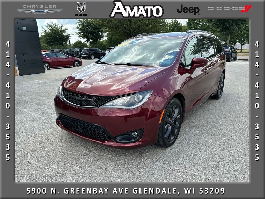 Used 2019 Chrysler Pacifica Touring L Plus Minivan/Van