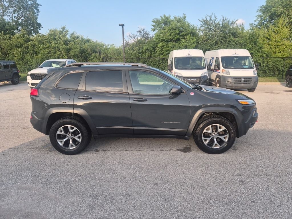 Used 2016 Jeep Cherokee Trailhawk SUV