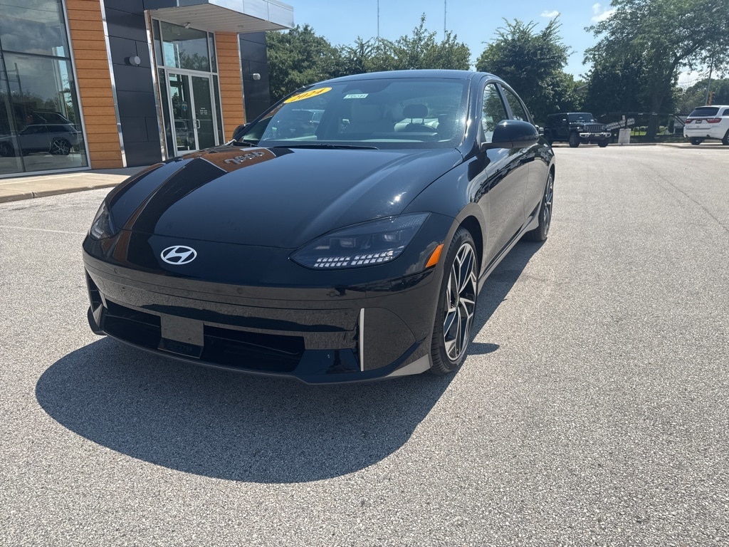 Used 2024 Hyundai IONIQ 6 SEL with VIN KMHM34AC7RA078934 for sale in Glendale, WI