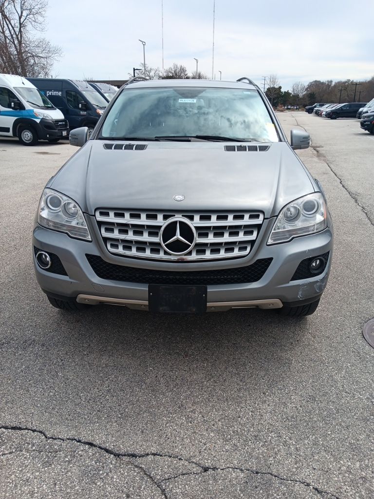 Used 2011 Mercedes-Benz M-Class ML350 with VIN 4JGBB8GB7BA731770 for sale in Glendale, WI