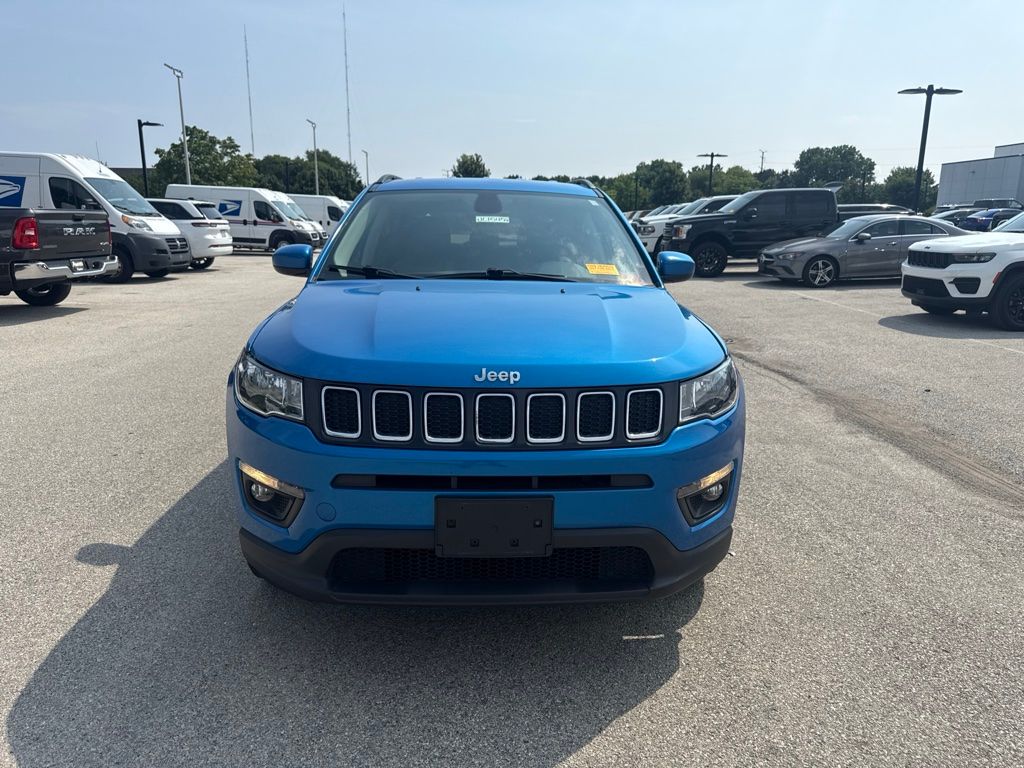 Used 2018 Jeep Compass Latitude with VIN 3C4NJDBB1JT252675 for sale in Glendale, WI