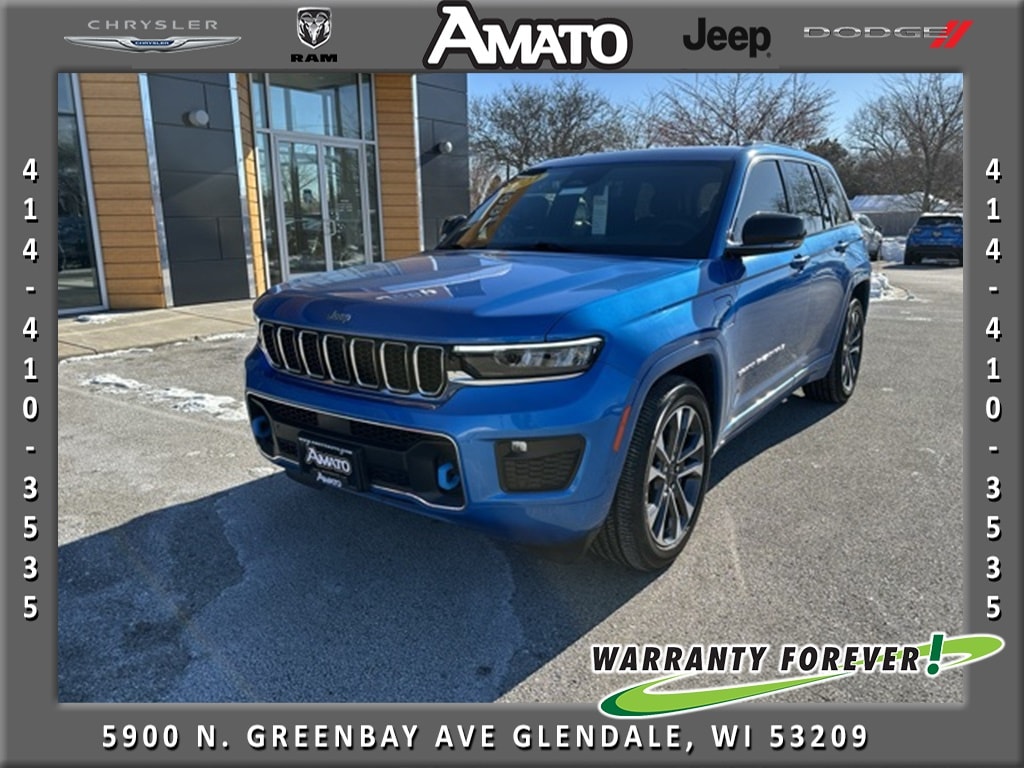 2023 Jeep Grand Cherokee Overland 4xe's photo