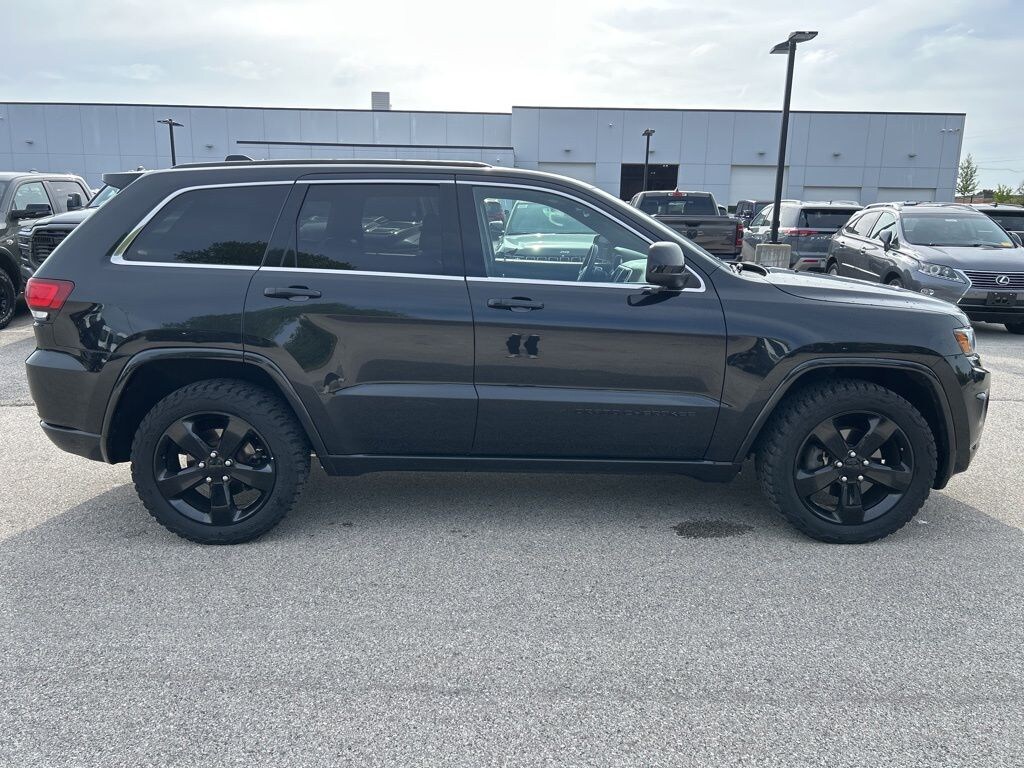 Used 2015 Jeep Grand Cherokee Altitude SUV