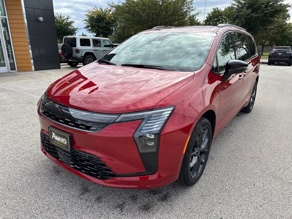 New 2027 Chrysler Pacifica SELECT AWD Passenger Van