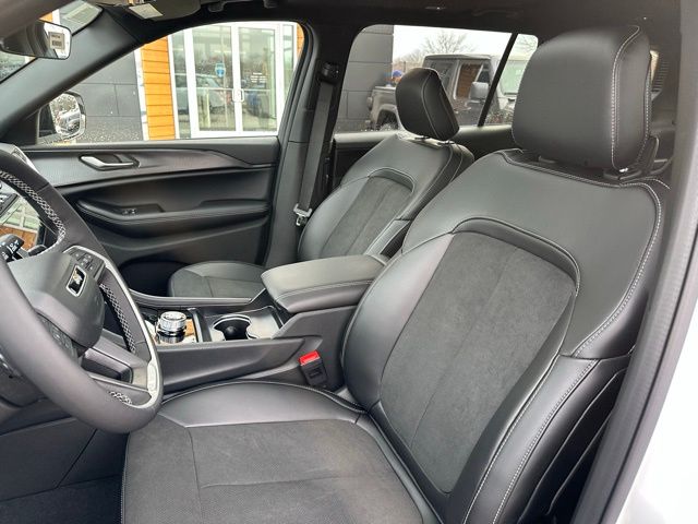 2025 Jeep Grand Cherokee Altitude - Photo 13