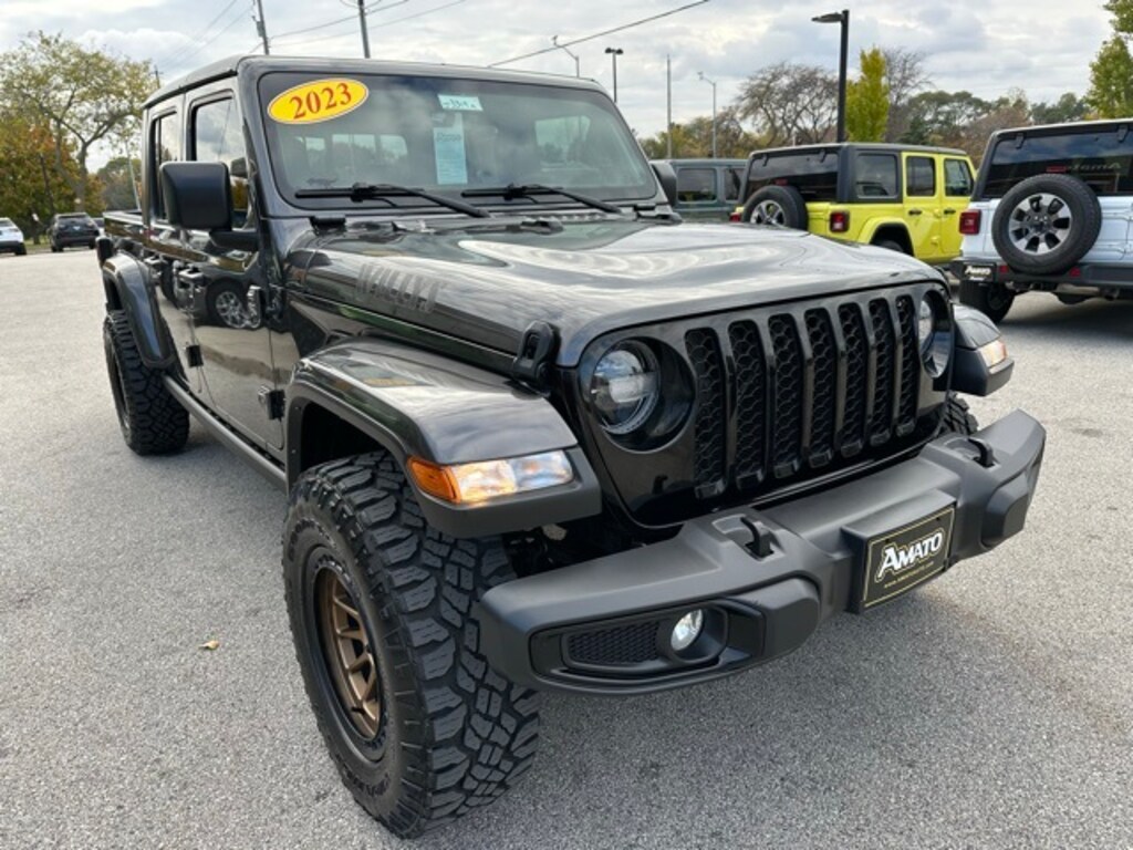 Used 2023 Jeep Gladiator Willys Truck