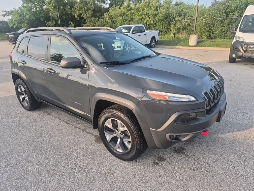 Used 2016 Jeep Cherokee Trailhawk SUV