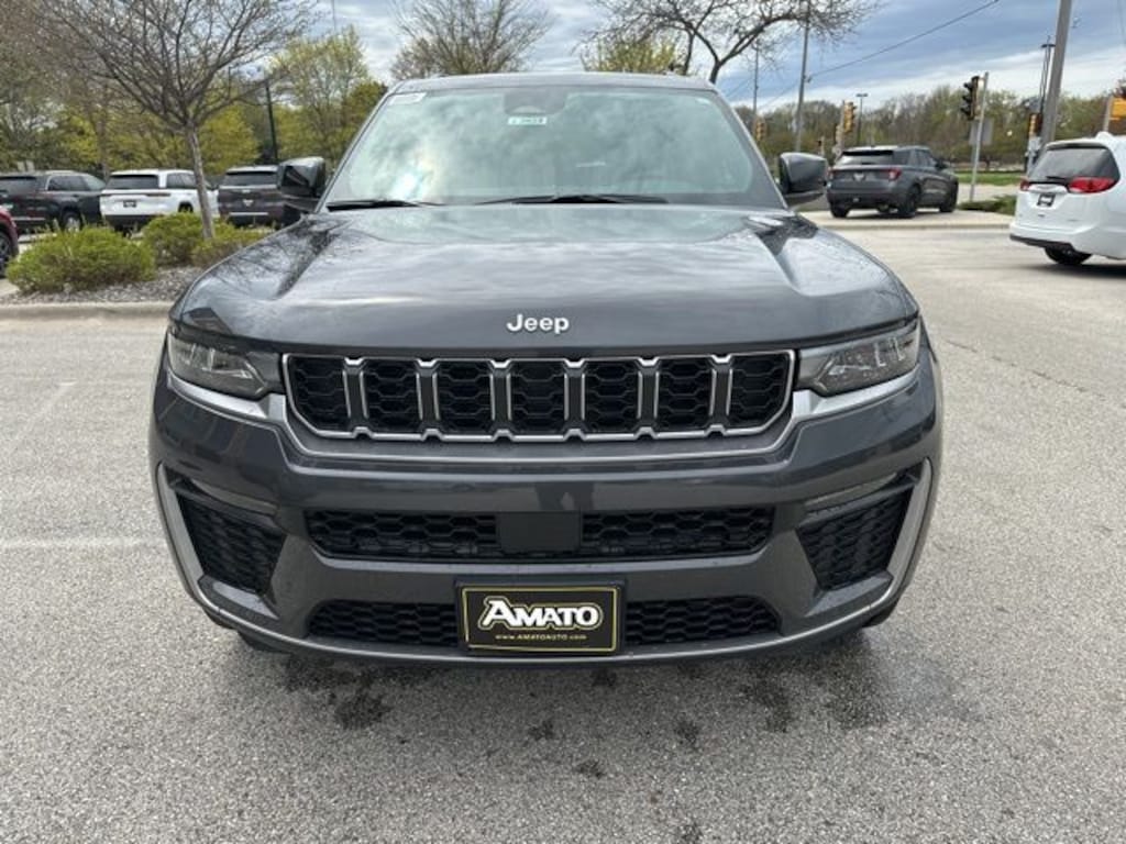 New 2026 Jeep Grand Cherokee LIMITED 4X4 Sport Utility