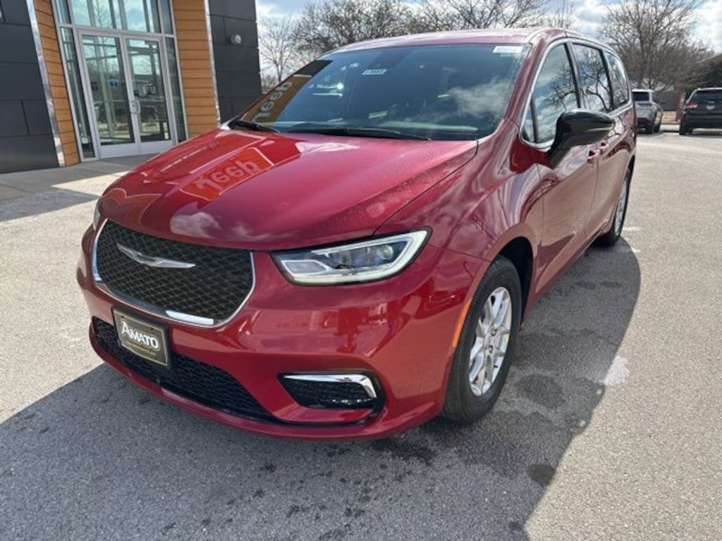 New 2026 Chrysler Pacifica SELECT Passenger Van
