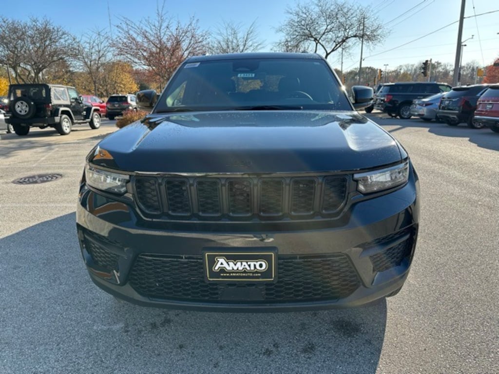 New 2025 Jeep Grand Cherokee ALTITUDE X 4X4 Sport Utility
