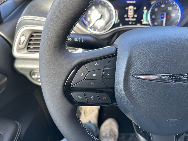 2026 Chrysler Pacifica Select - Photo 23