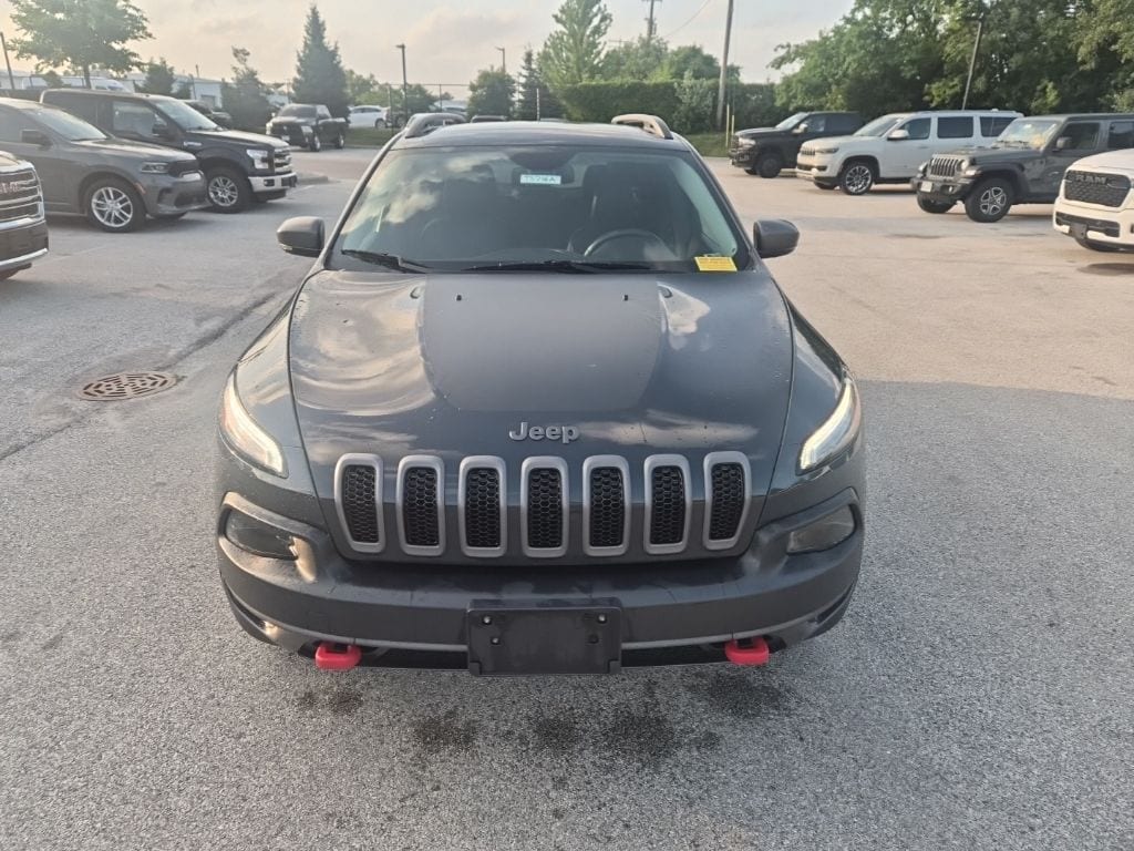 Used 2016 Jeep Cherokee Trailhawk SUV