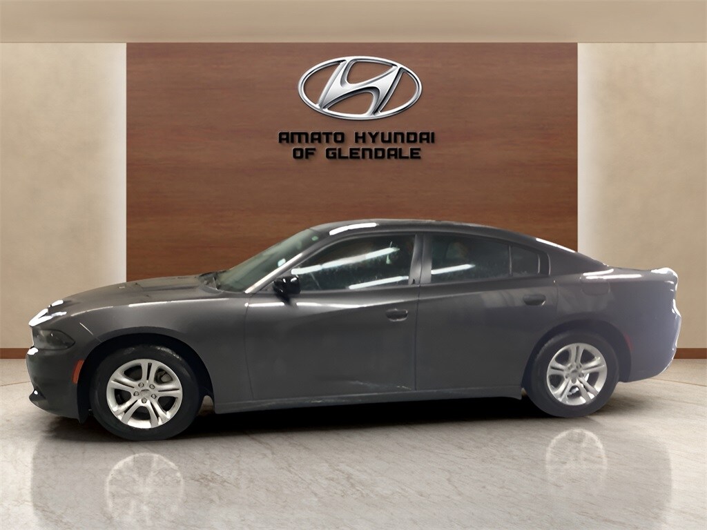 2023 Dodge Charger SXT photo 3