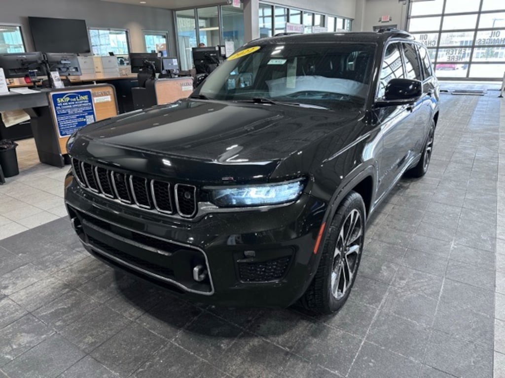 Used 2022 Jeep Grand Cherokee L Overland SUV