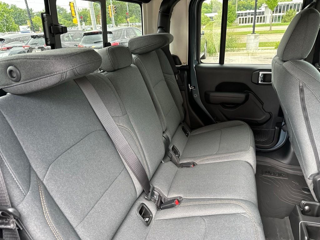 2026 Jeep Gladiator Sport S - Photo 18