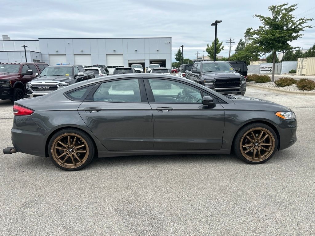 Used 2019 Ford Fusion SE Sedan