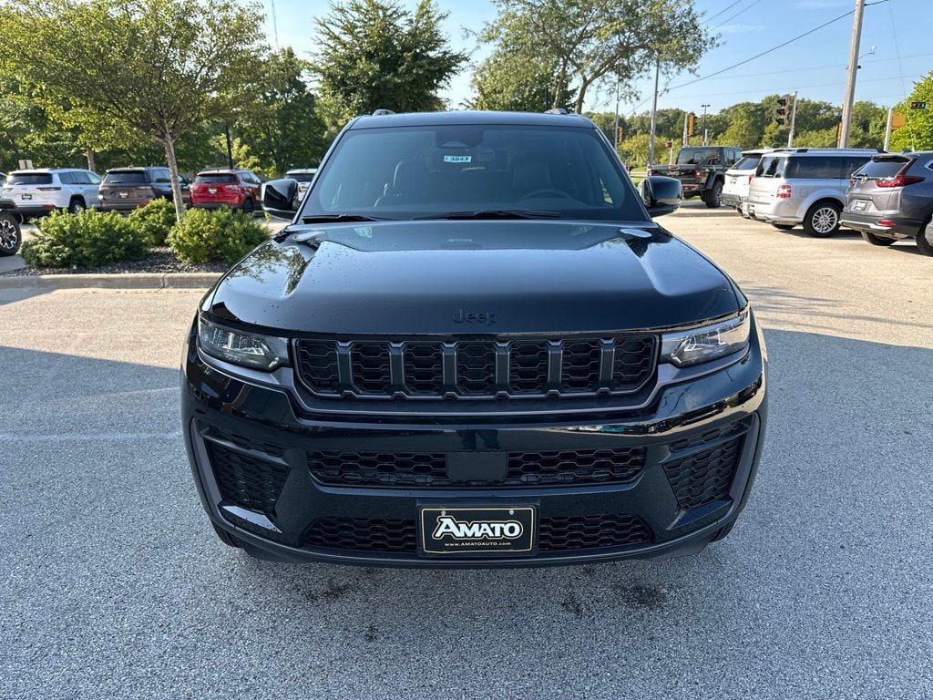 New 2026 Jeep Grand Cherokee L LAREDO ALTITUDE 4X4 Sport Utility