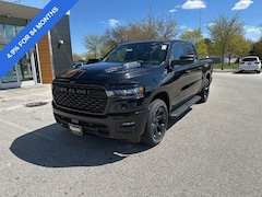 2026 Ram 1500 EXPRESS CREW CAB 4X4 5'7 BOX Pickup