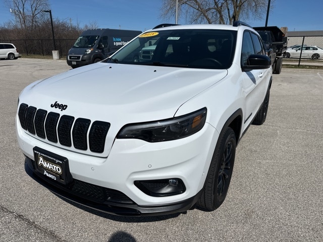 Used 2023 Jeep Cherokee Altitude Lux with VIN 1C4PJMMB0PD115117 for sale in Milwaukee, WI