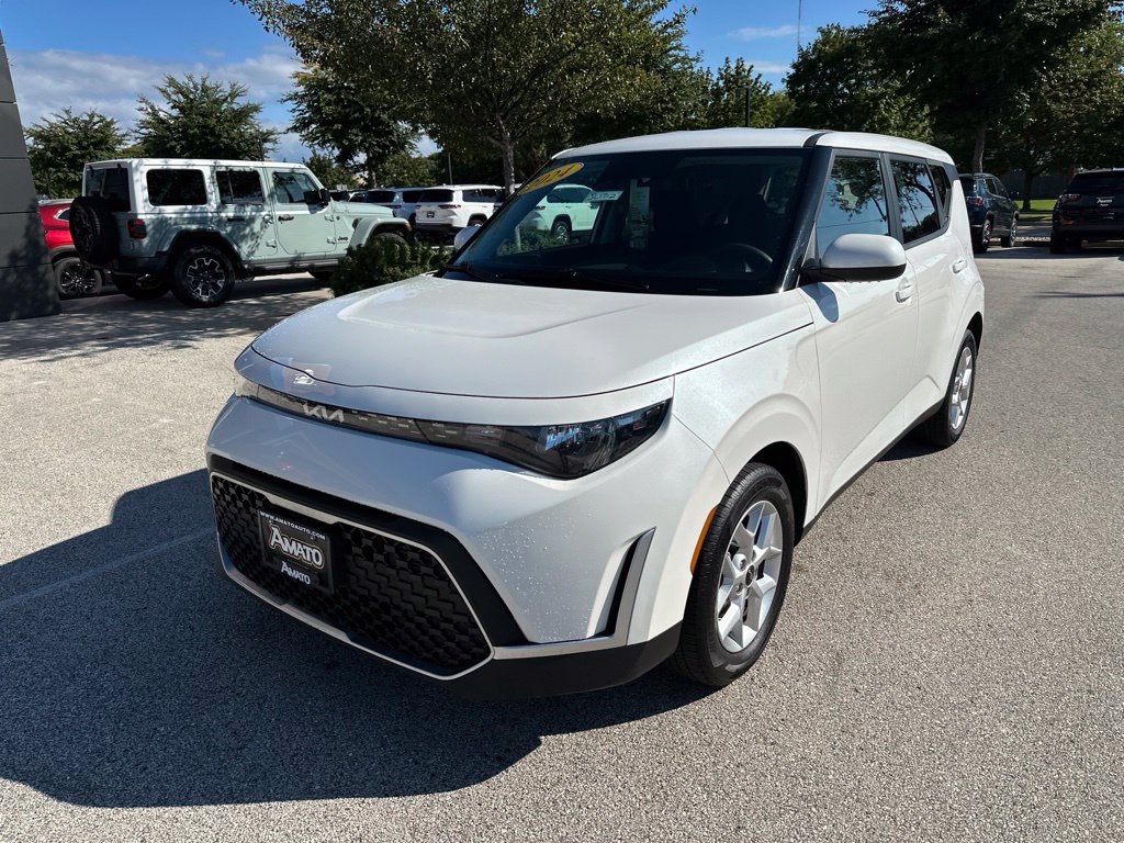 Used 2024 Kia