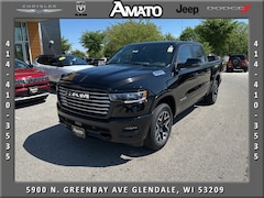 2026 Ram 1500 LARAMIE CREW CAB 4X4 5'7 BOX Pickup