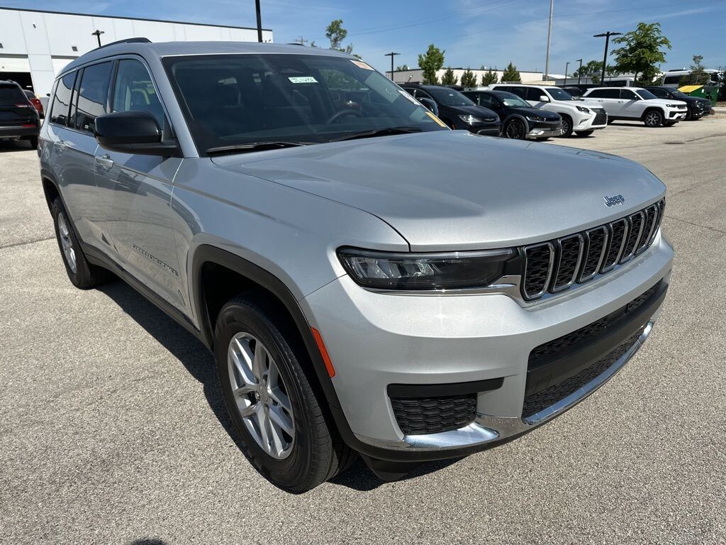 Used 2023 Jeep Grand Cherokee L Laredo SUV