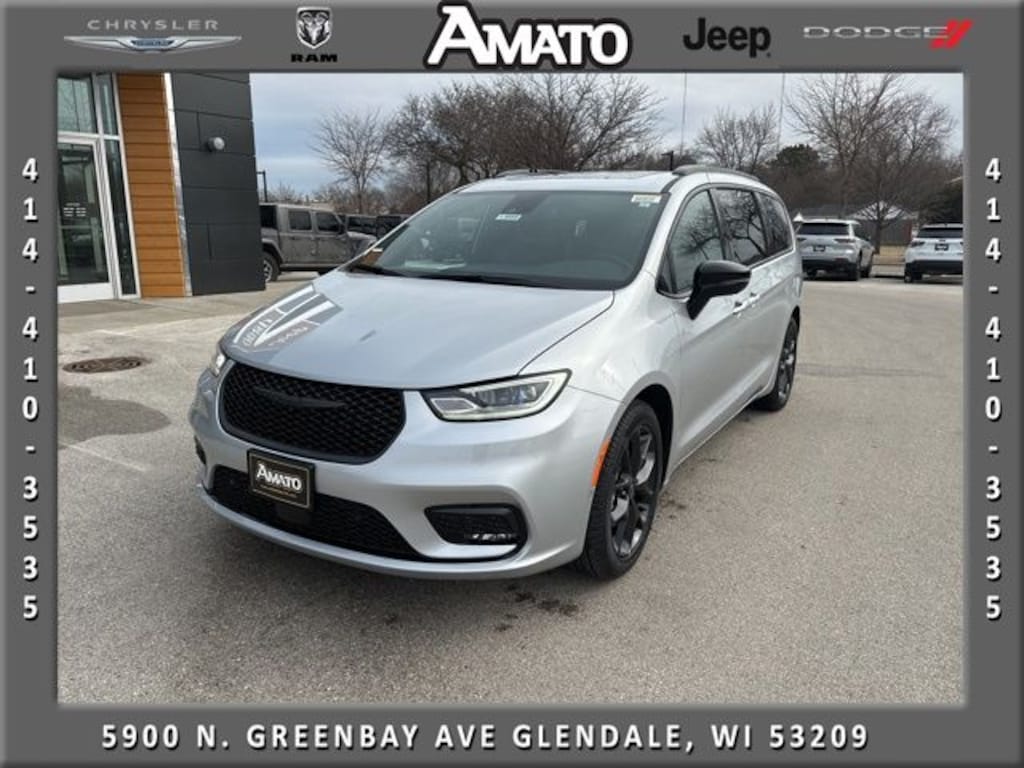 New 2026 Chrysler Pacifica LIMITED Passenger Van