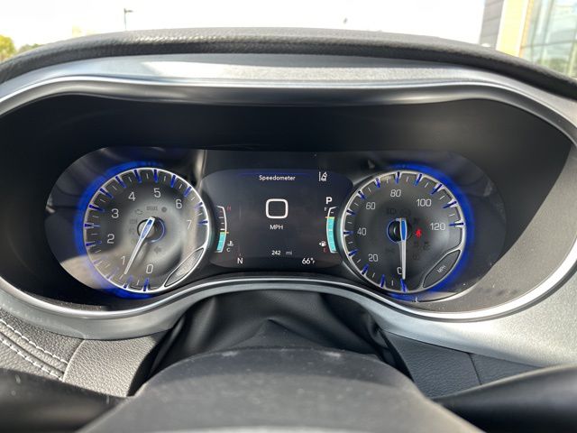 2026 Chrysler Pacifica Limited - Photo 28