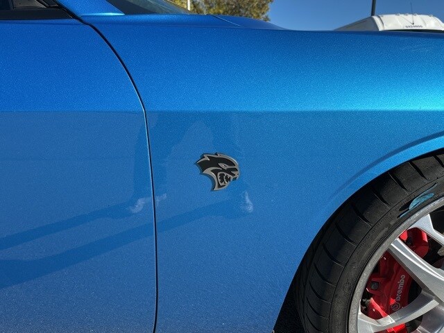 2016 Dodge Challenger SRT8 Hellcat photo 2