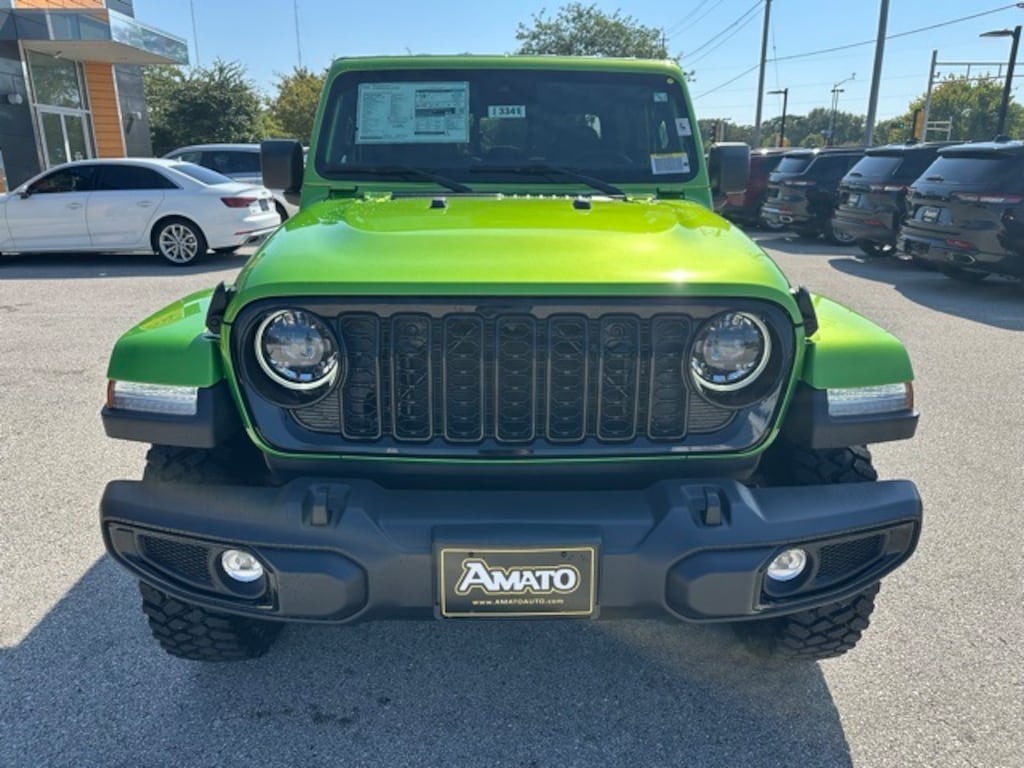 New 2025 Jeep Gladiator WILLYS 4X4 Pickup