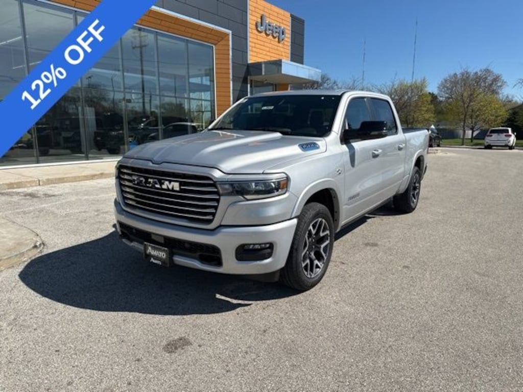 New 2026 Ram 1500 LARAMIE CREW CAB 4X4 5'7 BOX Pickup
