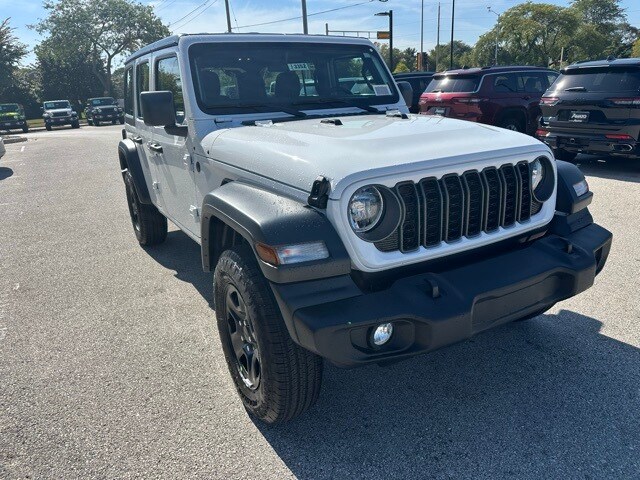 2026 Jeep Wrangler Sport photo 4
