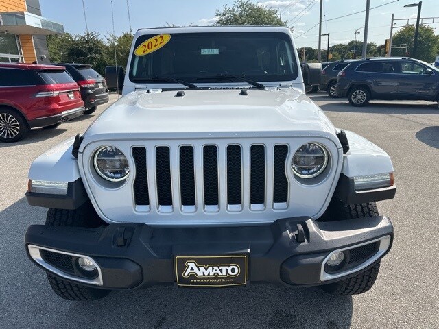 2022 Jeep Wrangler Unlimited Sahara photo 3