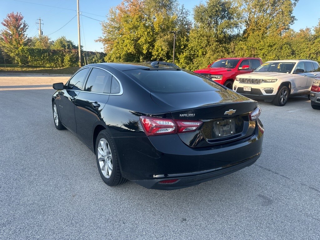 2019 Chevrolet Malibu 1LT photo 3