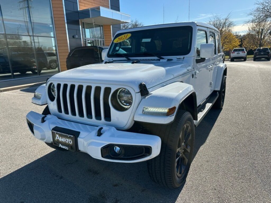 Used 2021 Jeep Wrangler Unlimited Sahara High Altitude SUV