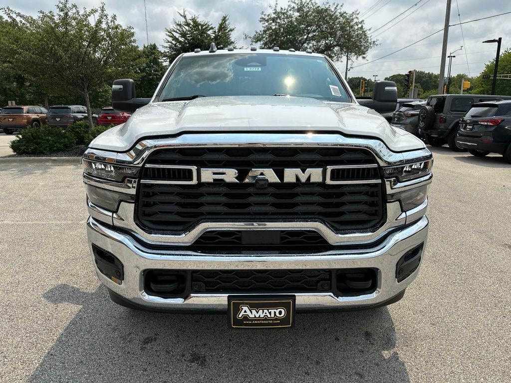 New 2026 Ram 2500 TRADESMAN CREW CAB 4X4 6'4 BOX Pickup