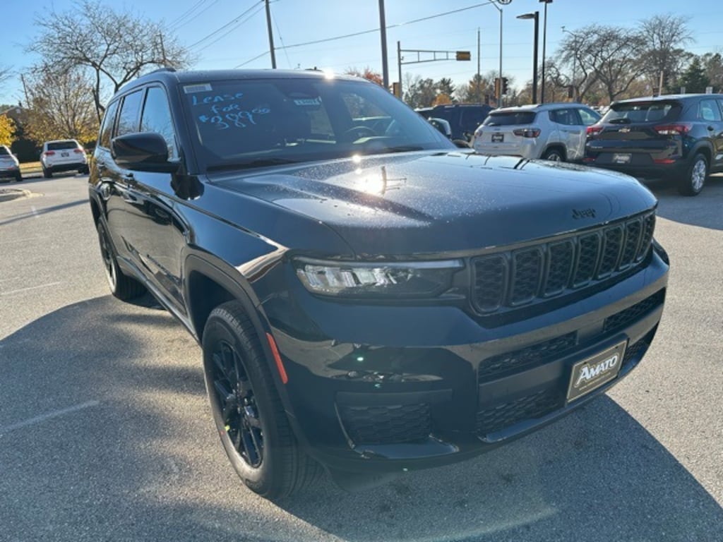 New 2025 Jeep Grand Cherokee L ALTITUDE X 4X4 Sport Utility