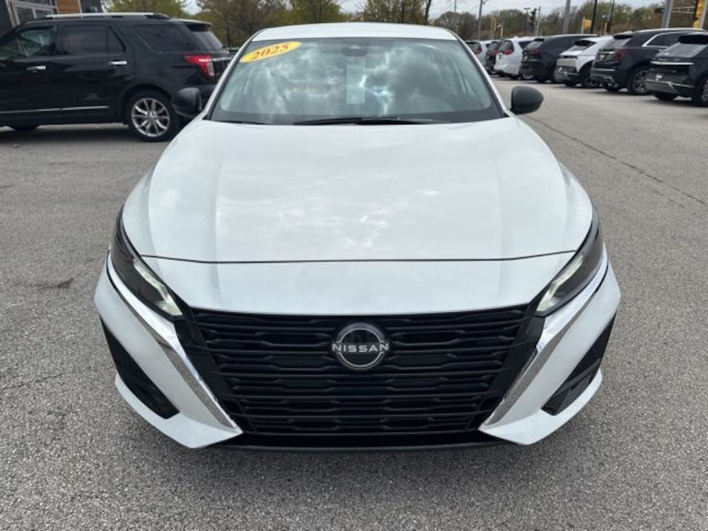 Used 2025 Nissan Altima 2.5 SV Sedan