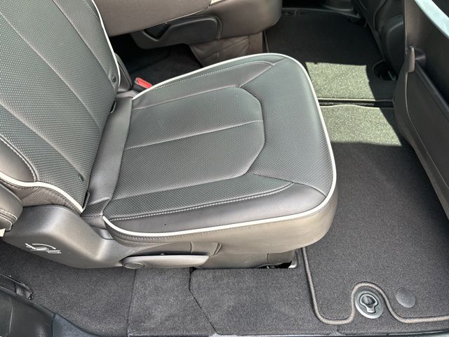 2026 Chrysler Pacifica Limited - Photo 15