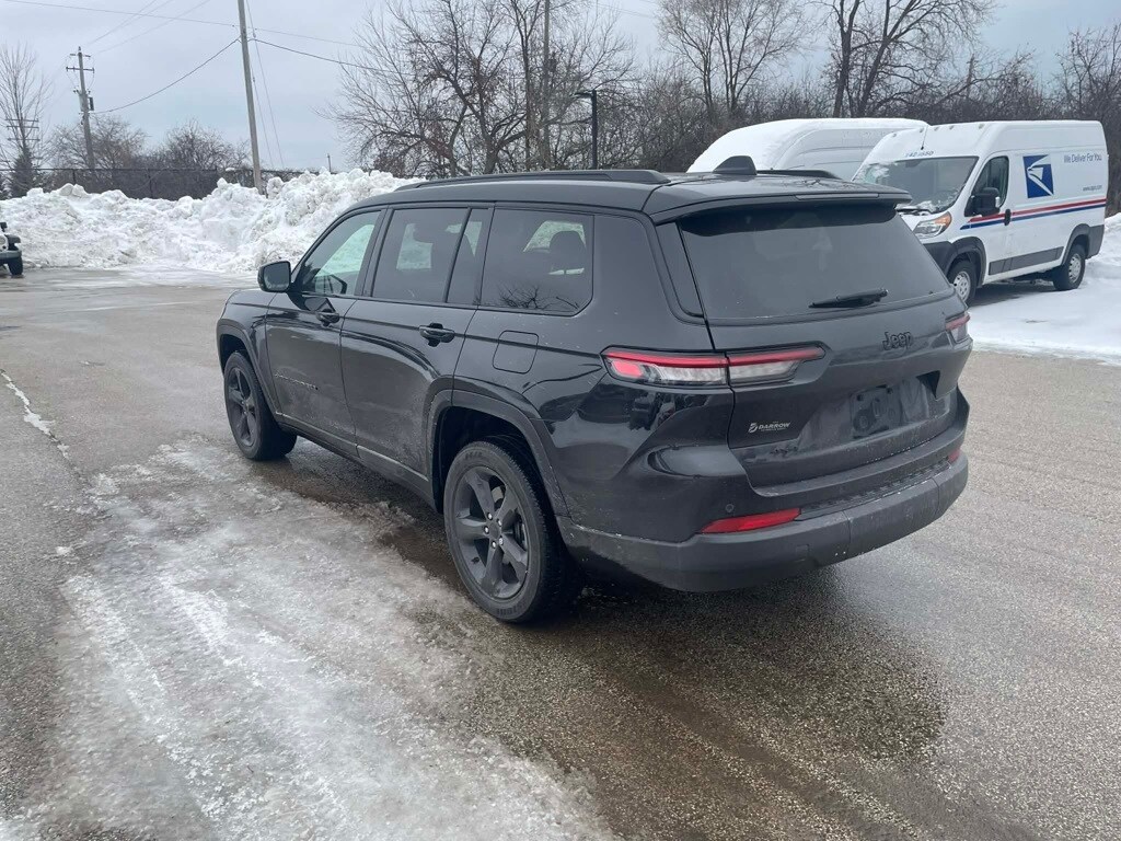 Used 2023 Jeep Grand Cherokee L Altitude SUV