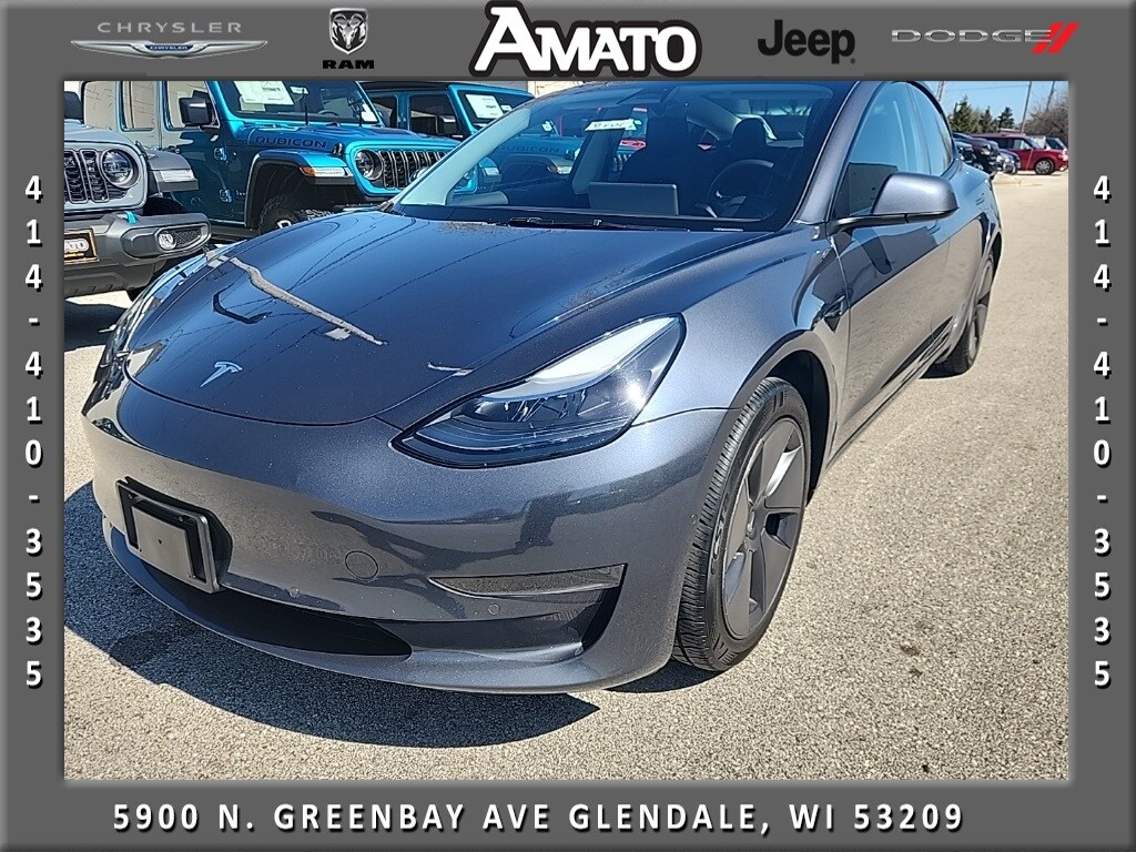 Used 2022 Tesla Model 3  with VIN 5YJ3E1EA5NF288421 for sale in Milwaukee, WI