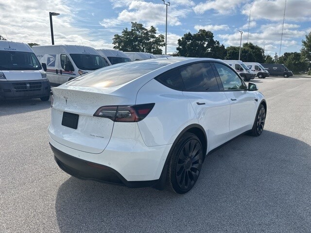 2021 Tesla Model Y Long Range photo 4