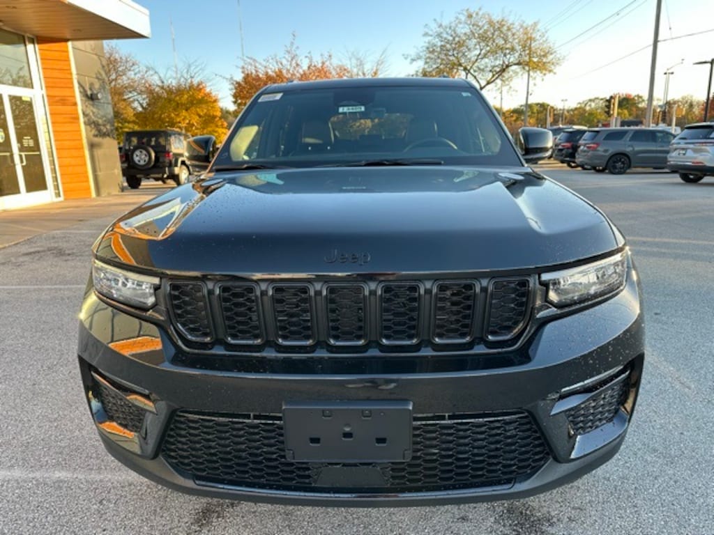 New 2025 Jeep Grand Cherokee LIMITED 4X4 Sport Utility