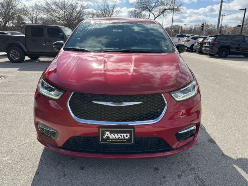 New 2026 Chrysler Pacifica SELECT Passenger Van