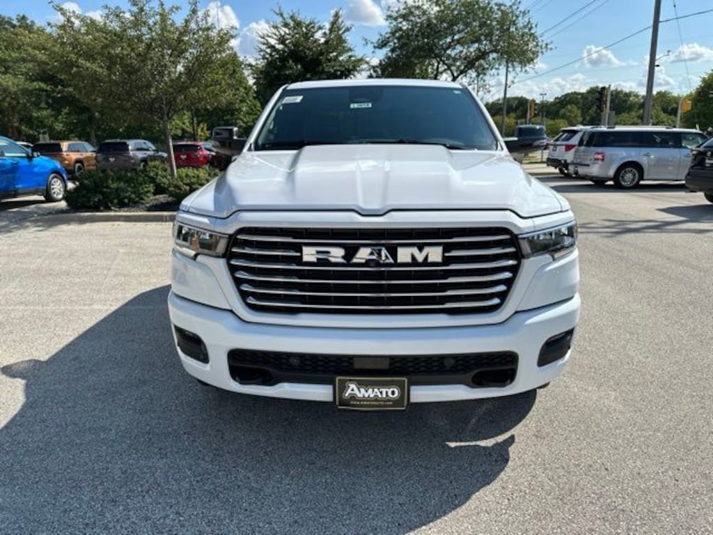 New 2027 Ram 1500 LARAMIE CREW CAB 4X4 5'7 BOX Pickup