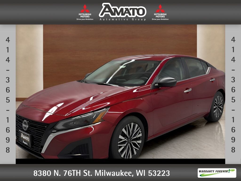 Used 2025 Nissan Altima SV Sedan