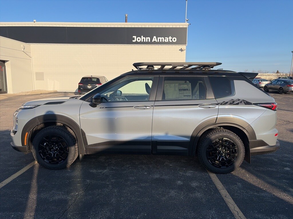 New 2026 Mitsubishi Outlander Trail Edition SUV